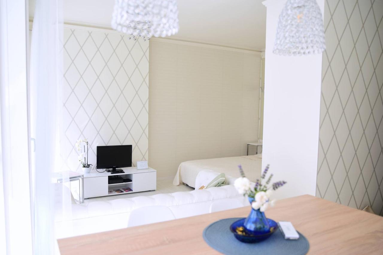 Cloe Apartman Szeged Exterior foto